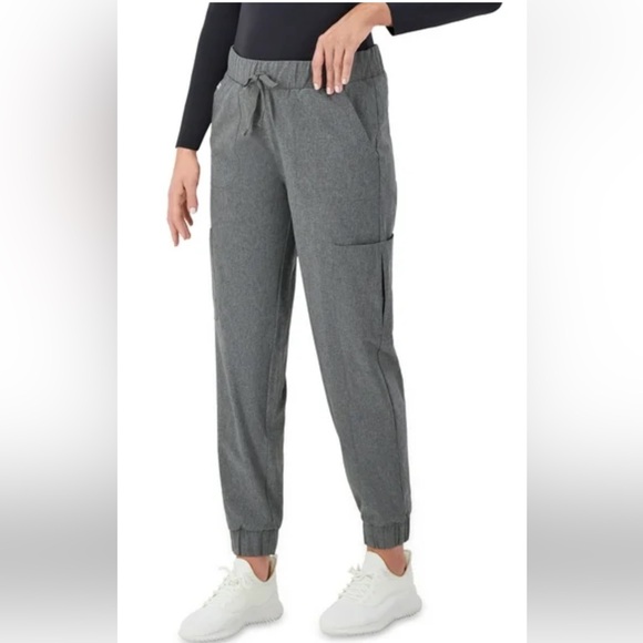lululemon athletica Pants - NEW Lululemon athletica plus size Gray 4 pockets Cargo jogger Pants size 3 XL